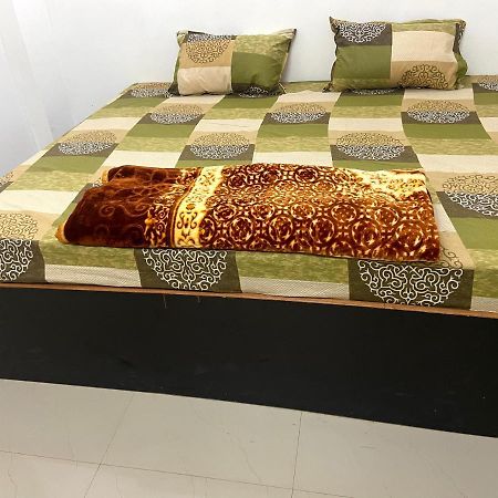 Garuda Guest House Varanasi Exterior photo
